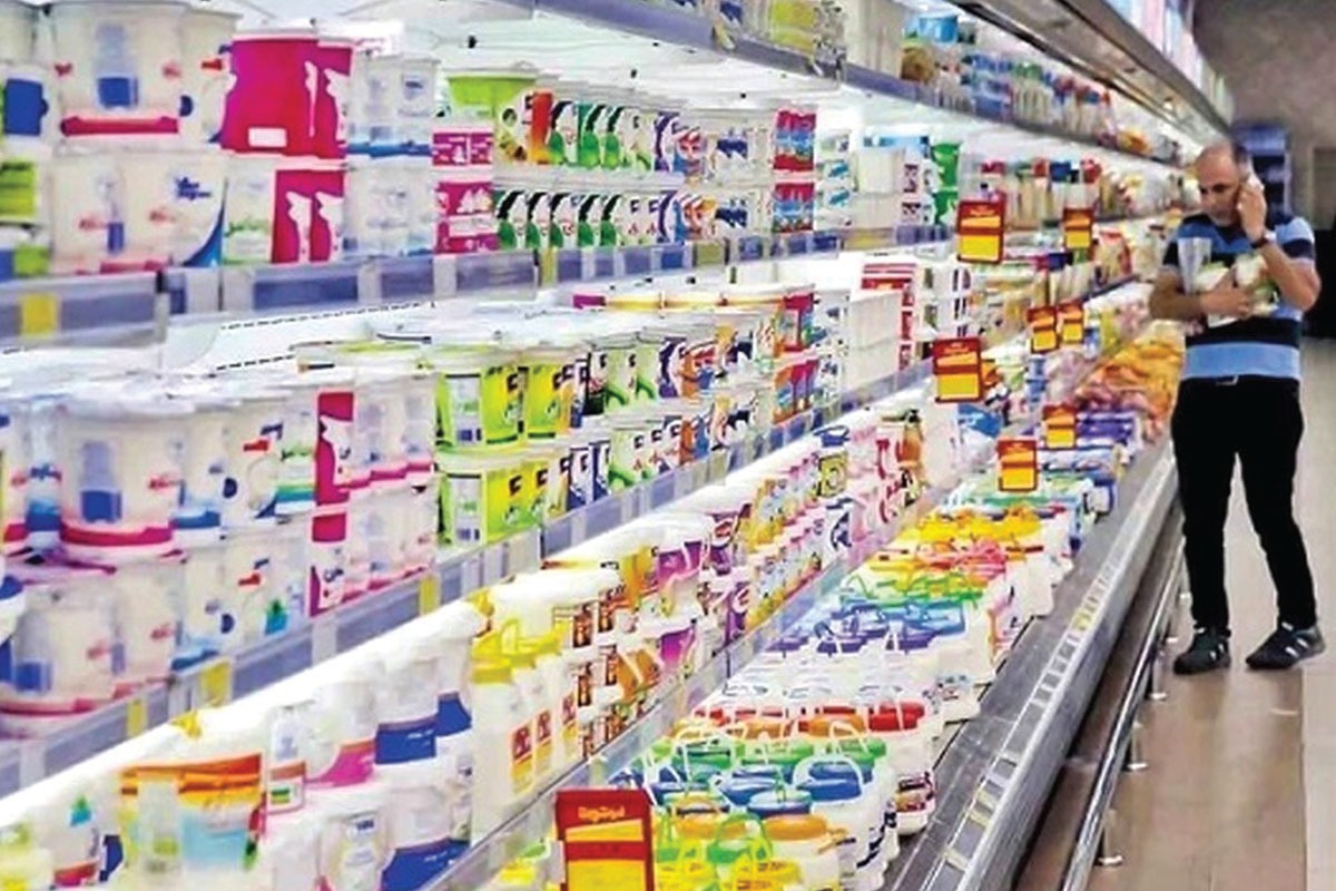 شیر تو شیر در  بازار لبنیات | سردرگمی مصرف‌کنندگان در نبود مصوبه رسمی برای قیمت محصولات لبنی