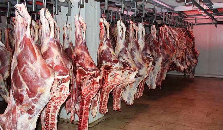 توقف واردات منجر به نوسان قیمت گوشت در بازار شد
